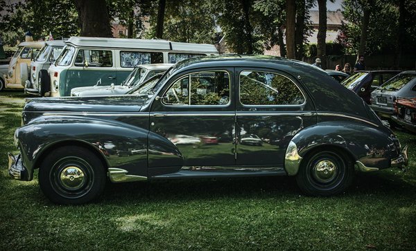 Key Factors to Weigh When Upgrading an Older Vehicle to a Hybrid System in the UK